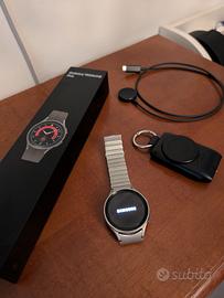 Samsung Watch 5 pro titanium 45 mm