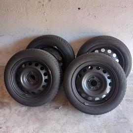 4 pneumatici invernali con cerchi, 205/55 R16 91H