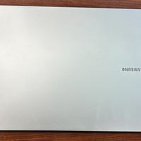 Samsung Book 4 Edge Touch 14" Snapdragon X Silver