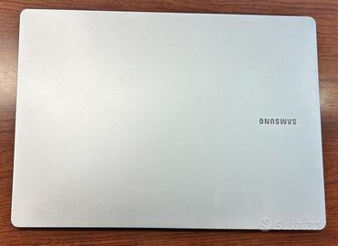 Samsung Book 4 Edge Touch 14" Snapdragon X Silver
