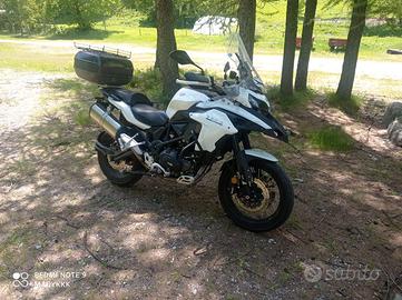 Benelli trk 502x