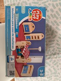 Mobili per casa delle bambole