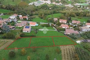 TER. RESIDENZIALE A FORESTO SPARSO