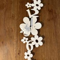 Orologio da parete bianco con fiori metallo