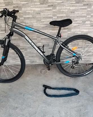 Mountain bike e lucchetto