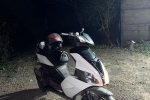 Aprilia sr 50 scooter