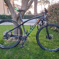 MTB Olympia Iron 29" - Carbonio - Montaggio Top