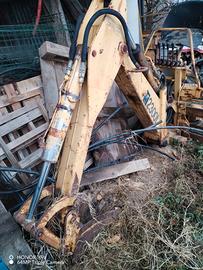 Retro escavatore per trattore