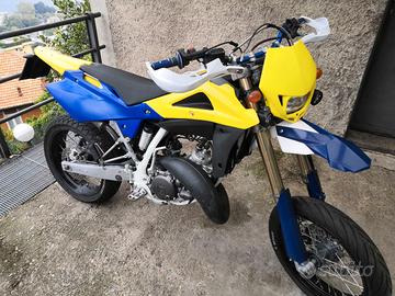 Husqvarna sm 125 2010 2t