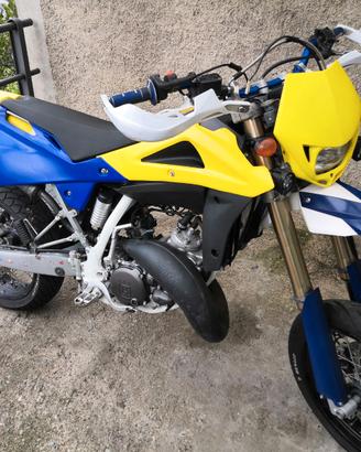 Husqvarna sm 125 2010 2t