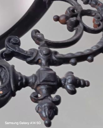 lampadario antico con peso centrale 