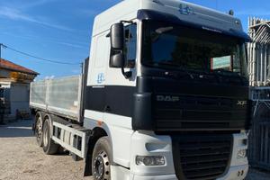 Camion 3 assi Daf Xf  105
