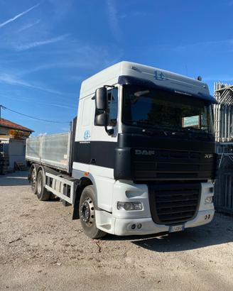 Camion 3 assi Daf Xf  105