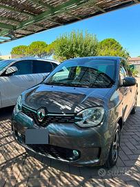 TWINGO - COME NUOVA - allestimento INTENS