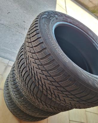4 Pneumatici invernali NOKIAN 215/60 R16