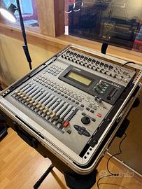 Mixer Yamaha 01v + case rigido e regolabile