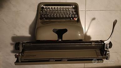 macchina da scrivere vintage