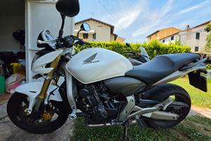 Hornet 600 SOLO 17000 Km 