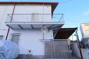 CASA SEMINDIPENDENTE A SELLIA MARINA