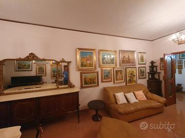 Appartamento con garage e cantina a Reggio Cal