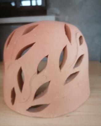 applique in terracotta 