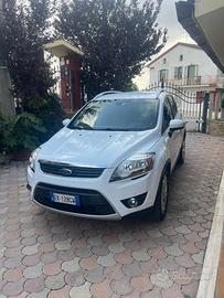 Ford kuga titanium