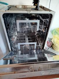 lavastoviglie usata 