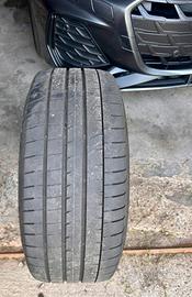 Cerchi in lega 19” e gomme Goodyear