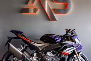 Aprilia Tuono V4 1100 FACTORY