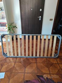 rete singola a doghe in legno 