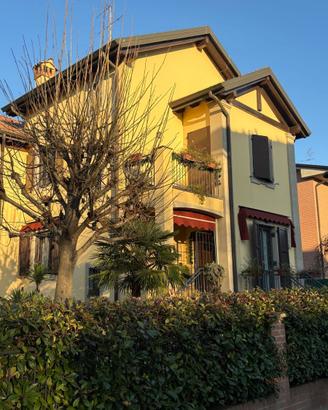 Villa a schiera in zona residenziale
