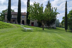 Umbria confine Toscana Casale ristrutturato