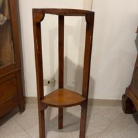 Tavolino angolare a colonna 