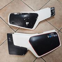 Fianchetti laterali per Yamaha XT 600 43F