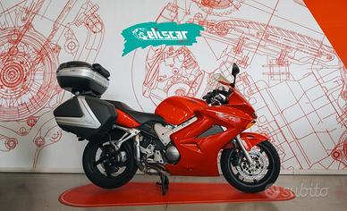 HONDA VFR 800 V4 VTEC