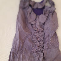Camicia smanicata con volant