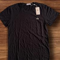 T-shirt lacoste nera