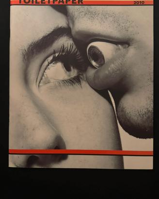 Toilet paper numero 1 cattelan ferrari