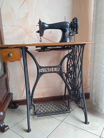 Macchina da cucire vintage  funzionante Singer