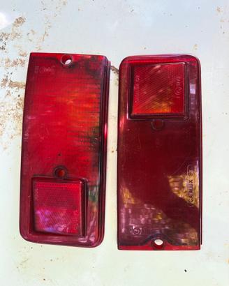 Plastica fanalini posteriori fiat 127   1serie