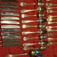 servizio da 12 posate in argento