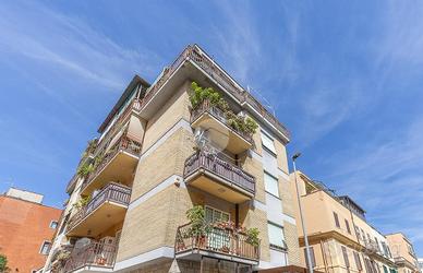 2 LOCALI A ROMA
