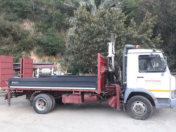 Autocarro 7910 