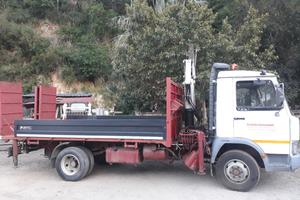 Autocarro 7910 