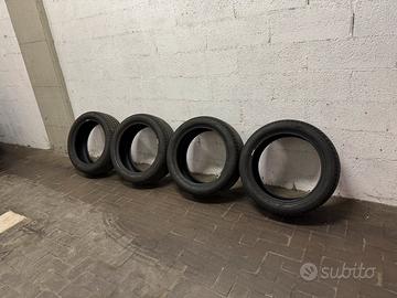 Pneumatici Bridgestone 215/50/18 92W