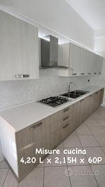 Cucina completa moderna