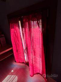 Tende Borgogna fatte da sarta velate bordeaux