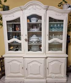 Vetrina soggiorno in legno massello di Noce 