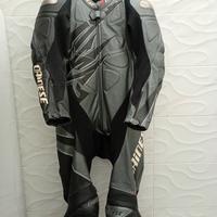 tuta completo Dainese con stivali 
