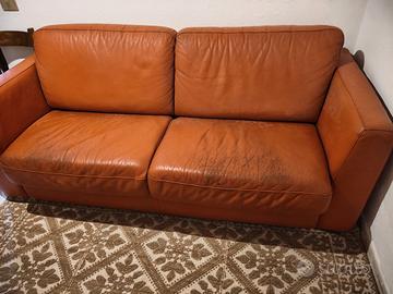 Divano letto in pelle